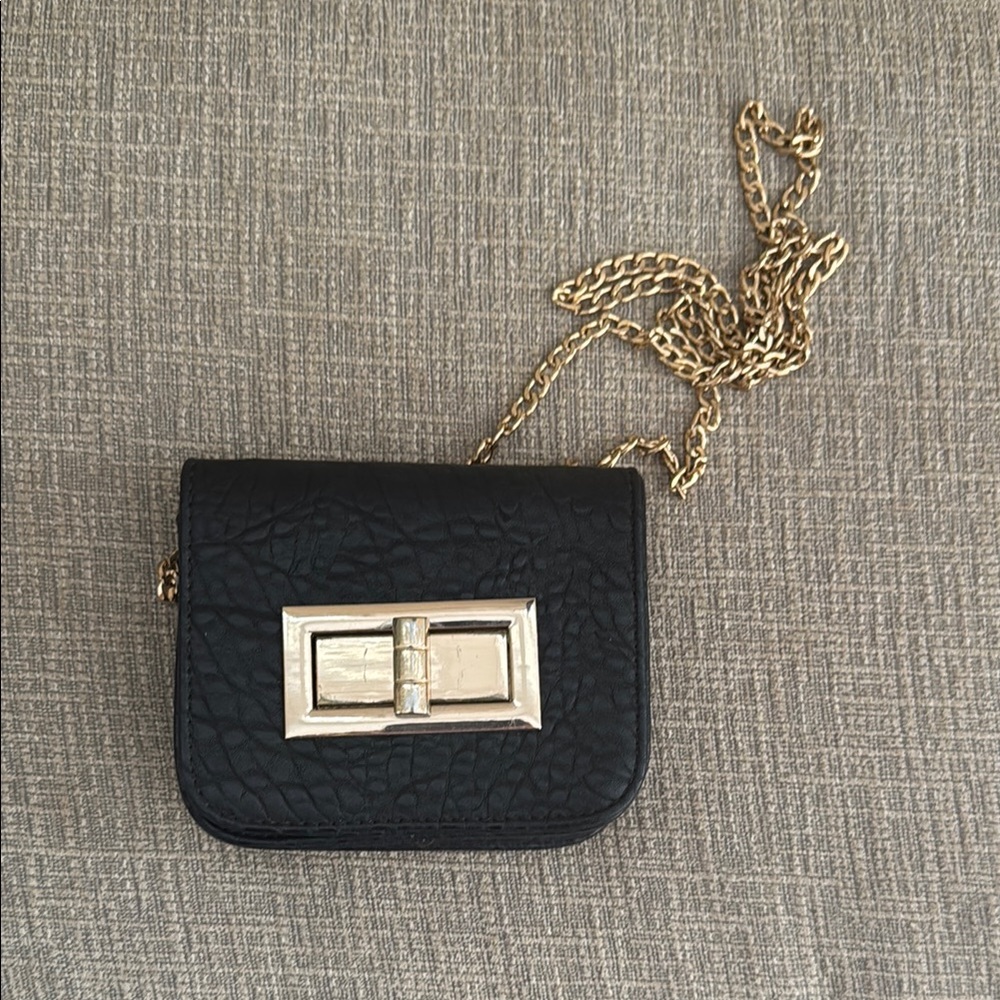 Cute faux alligator mini purse with gold accent and chain